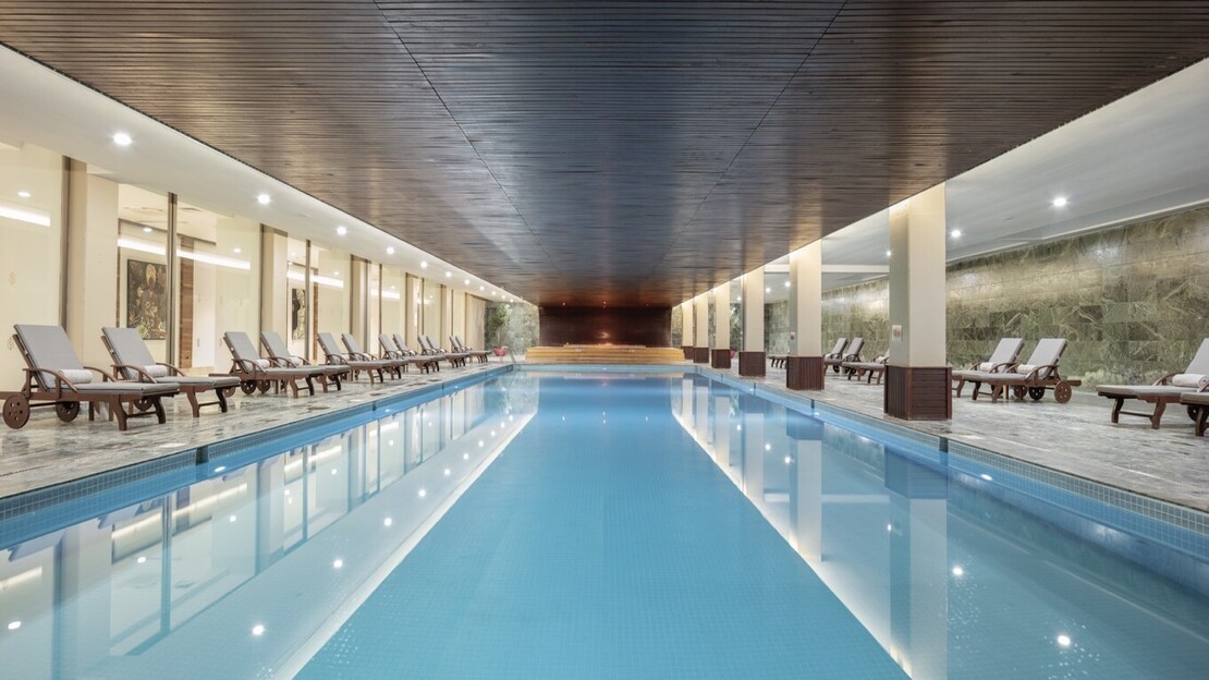 Nirvana Cosmopolitan